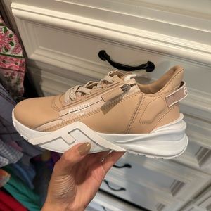 Fendi Sneakers